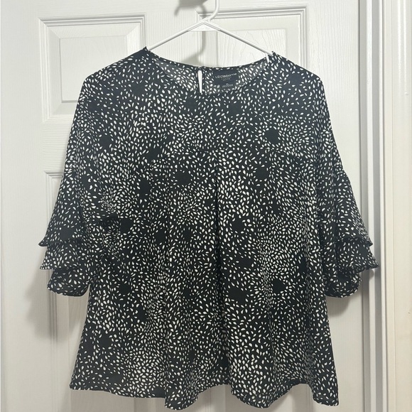 Liz Claiborne Tops - Liz Claiborne Career Petite Black and White Blouse